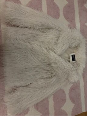 Banana Republic Women's Cream Faux Fur Teddy Jacket